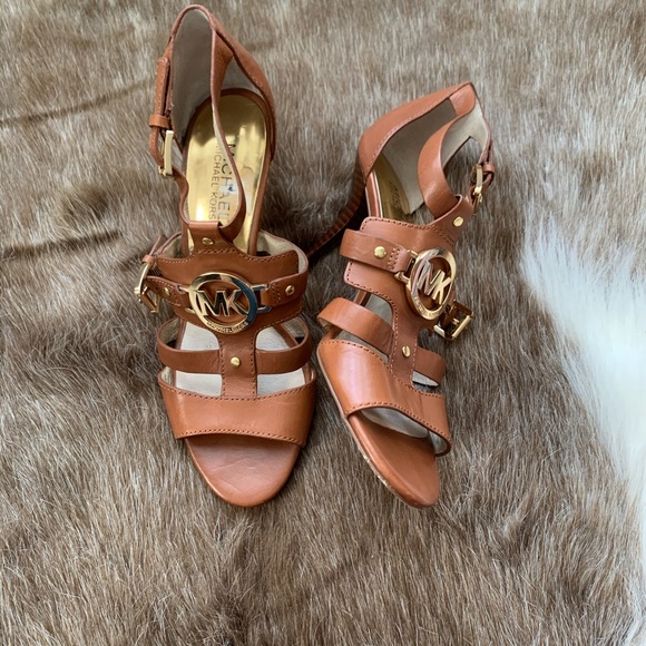 MICHAEL KORS SANDALS - Picture 5 of 5